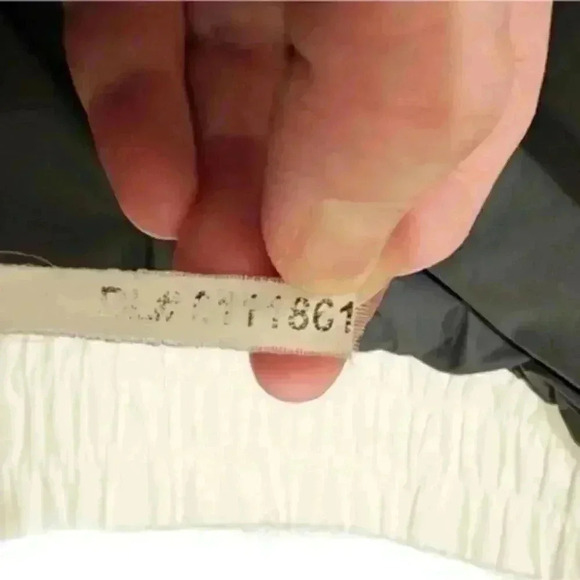 𝅺The North  Face Furallure Vest 600 Down Fill Faux Fur Removable Hood White XS - Picture 13 of 14